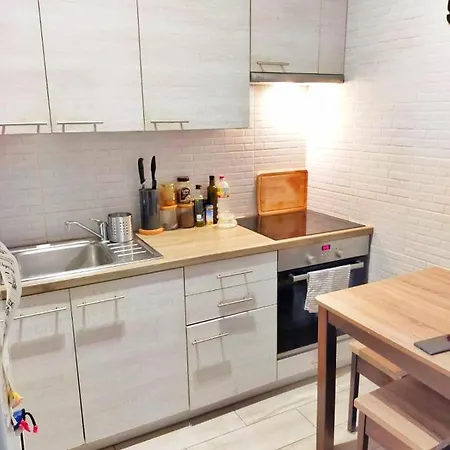 Δωμάτια σε οικογενειακή κατοικία Tom - Cracow Centre